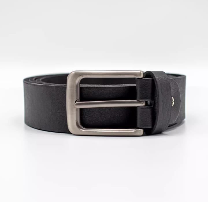 Premium Genuine Leather Belt – Classic Black Men’s Belt