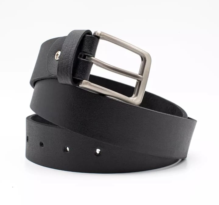 Premium Genuine Leather Belt – Classic Black Men’s Belt